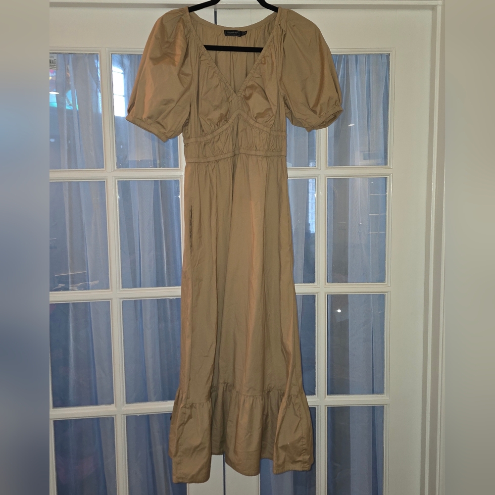 Vineyard Vines Tan Maxi Dress with Puff Sleeves
